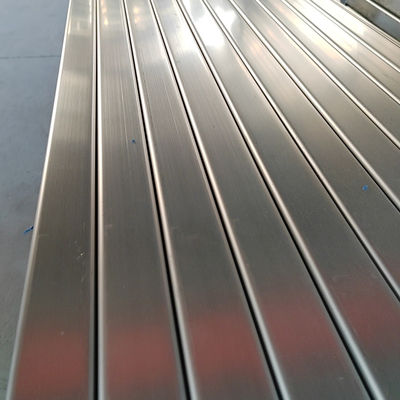 Hot Dip Galvanized Bolted Seismic Bracket Widerstandsfähigkeit gegen Vibrationen und Aufprall